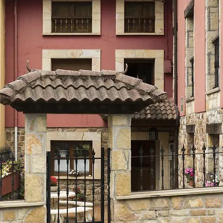 La Regoria Country house *